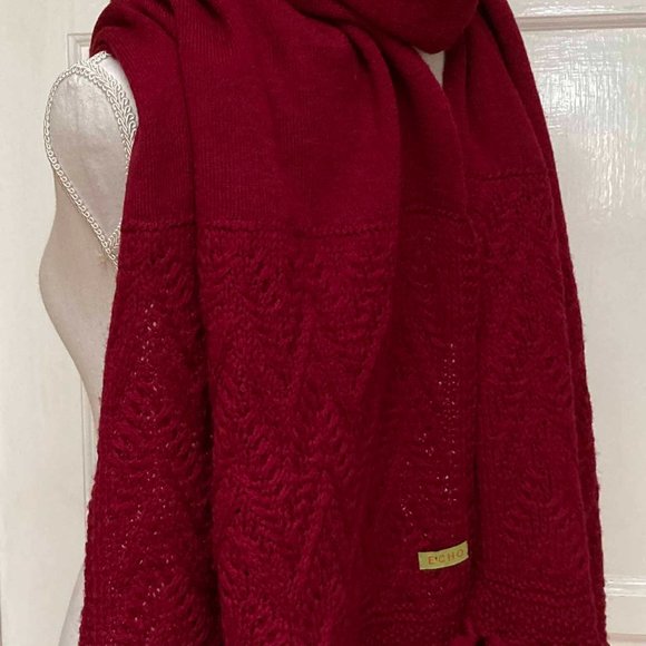 Echo,100% Wool Boho Wrap/Shawl With Fringe in Cranberry Unworn - Picture 3 of 5